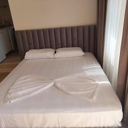 Sole Inn Vlorë Екстериор снимка