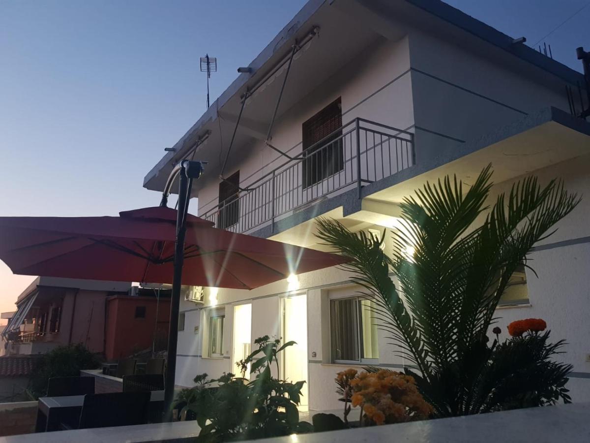 Sole Inn Vlorë Екстериор снимка
