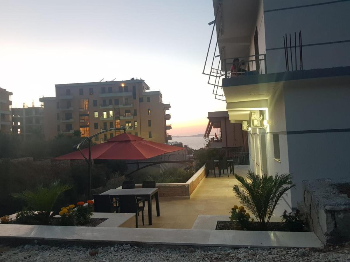 Sole Inn Vlorë Екстериор снимка